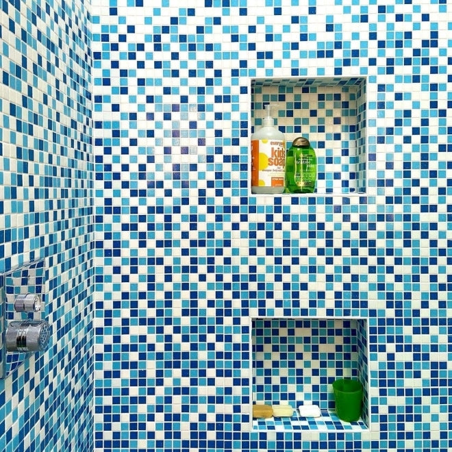 Glass Mosaic Tile Gradients in blue ombre pattern