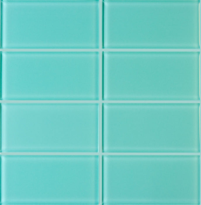 Lush Glass Subway Tile | Pool 3x6